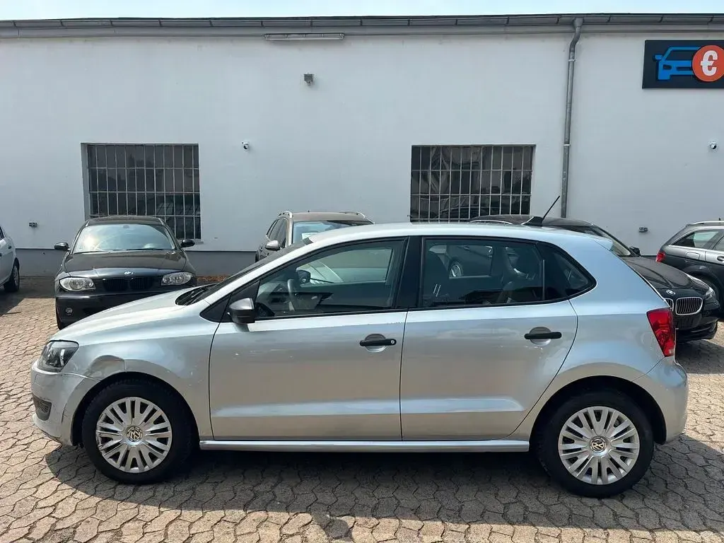 Gebraucht VW Polo Trendline 69 PS (50 kW) 2014 Silber Limousine