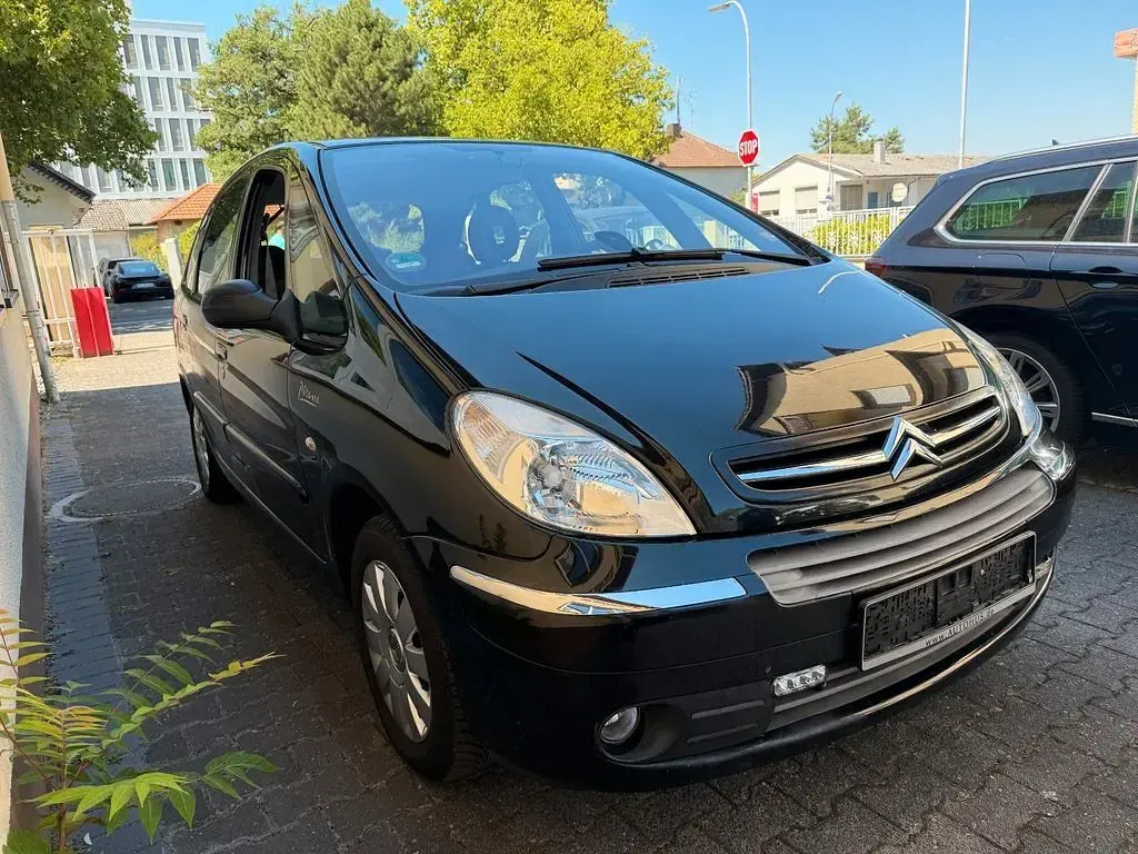 Gebraucht Citroën Xsara Picasso 109 PS (80 kW) 2009 Schwarz Van / Kleinbus
