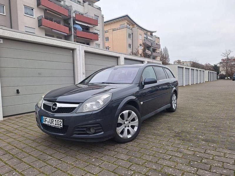 Blau Gebraucht 2008 Opel Vectra Edition+ Limousine | 2.000 € (Fairer Preis) - Bild 1/4