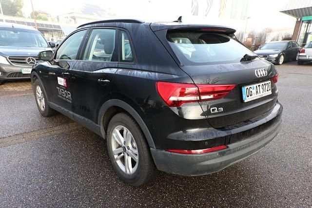 Second-hand Audi Q3 Advanced 150 CP (110 kW) 2021 Negru SUV