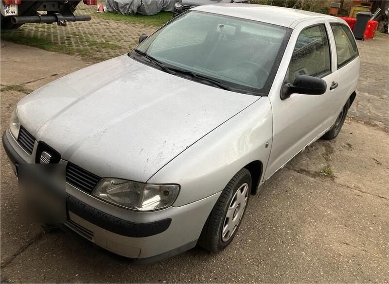Silber Gebraucht 2001 Seat Ibiza Kleinwagen | 250 € (Superpreis) - Bild 1/4