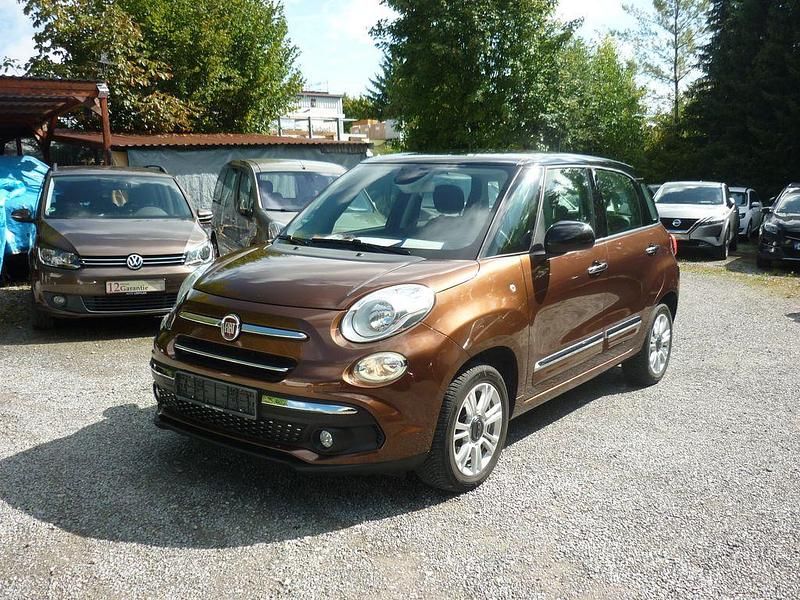 Gebraucht Fiat 500L Lounge 120 PS (88 kW) 2018 Braun Van / Kleinbus