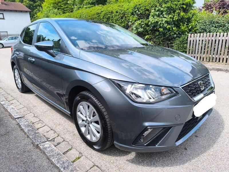 Grau Gebraucht 2017 Seat Ibiza Kleinwagen | 7.800 € (Guter Preis) - Bild 1/4