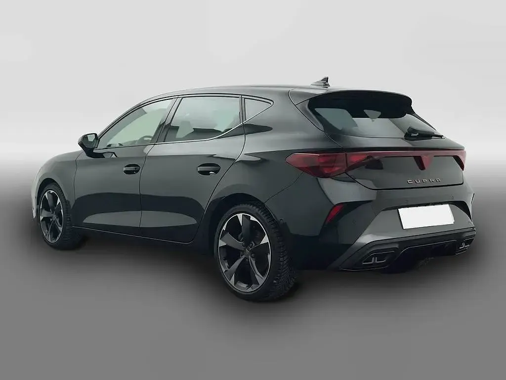 Usata Cupra Leon 150 CV (110 kW) 2025 Nero Berlina
