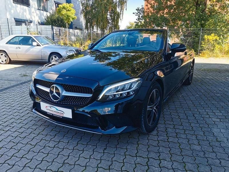 Schwarz Gebraucht 2019 Mercedes C200 Cabrio | 28.780 € (Guter Preis) - Bild 1/4