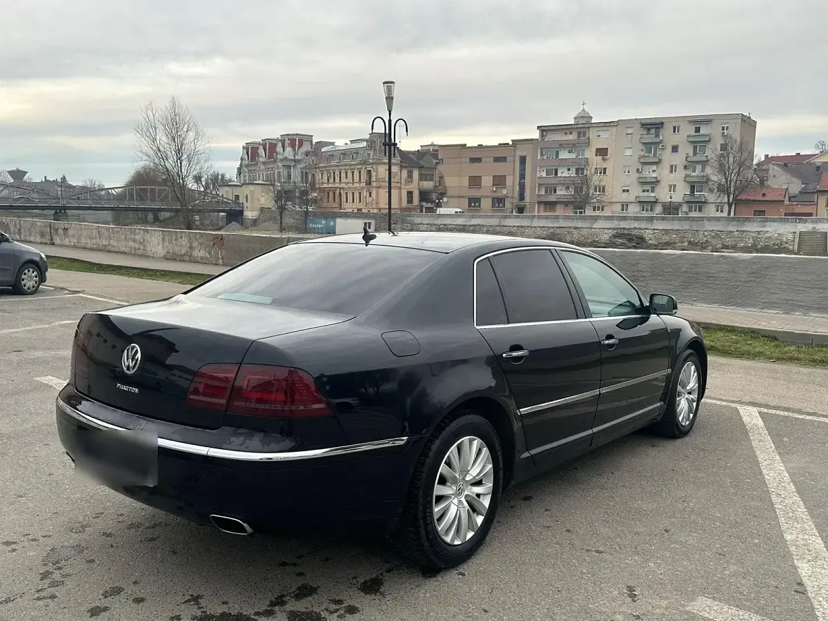 Usata VW Phaeton 239 CV (175 kW) 2011 Nero Berlina
