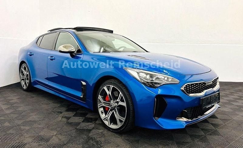 Gebraucht Kia Stinger GT 366 PS (269 kW) 2018 Blau Kleinwagen