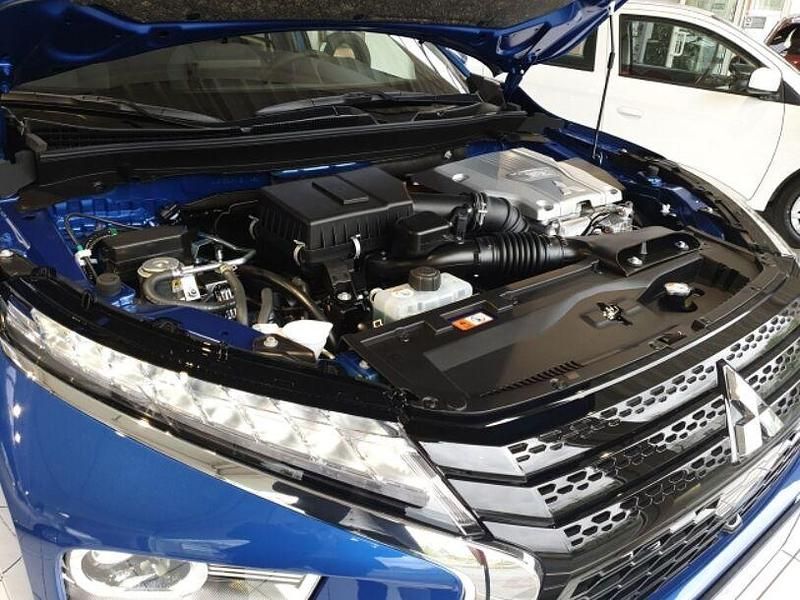 Usado Mitsubishi Eclipse Cross Plus 188 HP (138 kW) 2022 Azul SUV