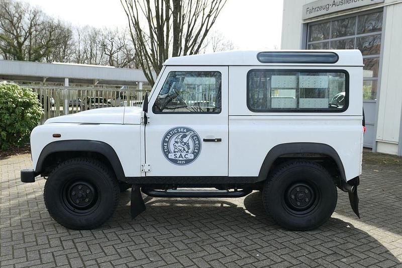 Gebraucht Land Rover Defender 122 PS (89 kW) 2014 Weiß SUV
