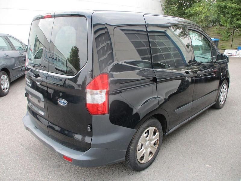 Gebraucht Ford Transit Trend 101 PS (74 kW) 2019 Schwarz Limousine