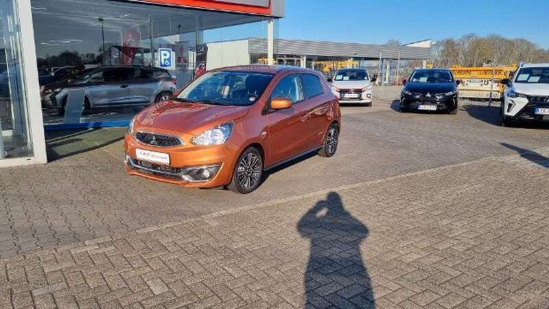 Cayenneorange Gebraucht 2018 Mitsubishi Space Star Edition+ Limousine | 8.990 € (Fairer Preis) - Bild 1/4