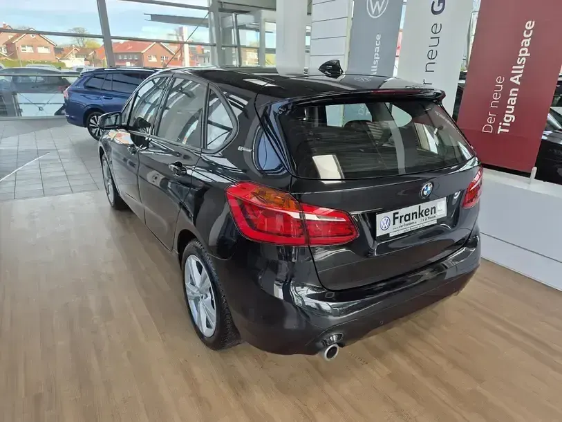 Gebraucht BMW 225 Active Tourer Advantage 224 PS (164 kW) 2018 Schwarz Van / Kleinbus