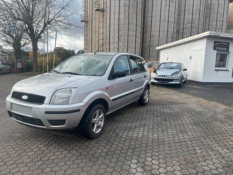 Silber Gebraucht 2005 Ford Fusion Ambiente Limousine | 1.690 € (Guter Preis) - Bild 1/4