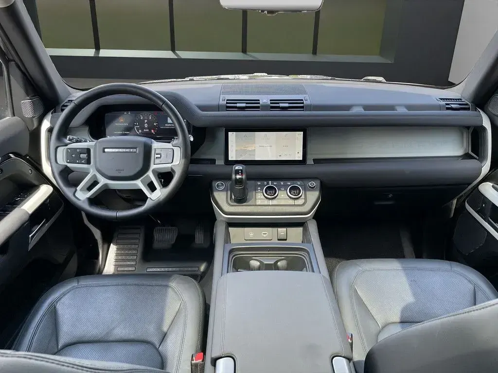 Gebraucht Land Rover Defender 249 PS (183 kW) 2022 Schwarz SUV