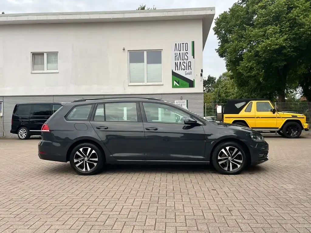 Gebraucht VW Golf VII Trendline 116 PS (85 kW) 2017 Grau Kombi