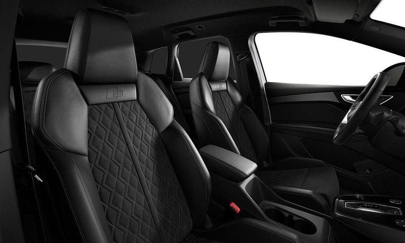 Gebraucht Audi Q4 e-tron S-Line 210 kW (286 PS) 2025 Weiß SUV