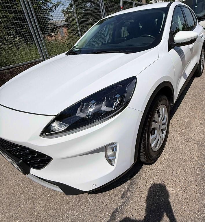 Gebraucht Ford Kuga Cool & Connect 120 PS (88 kW) 2020 Weiß SUV