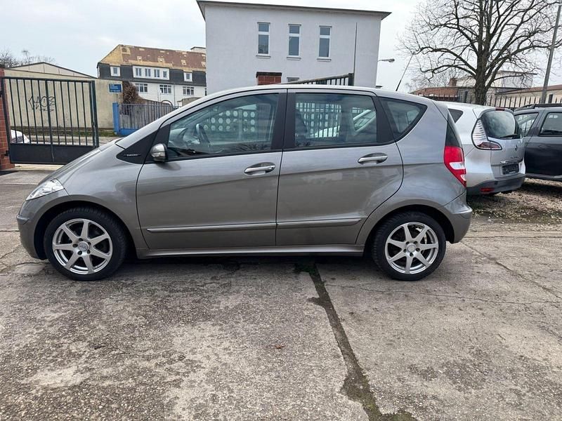 Gebraucht Mercedes A180 109 PS (80 kW) 2005 Grau Kleinwagen
