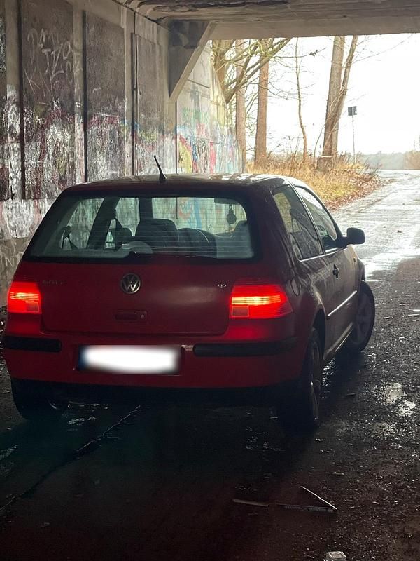 Gebraucht VW Golf III 101 PS (74 kW) 1998 Rot Kleinwagen