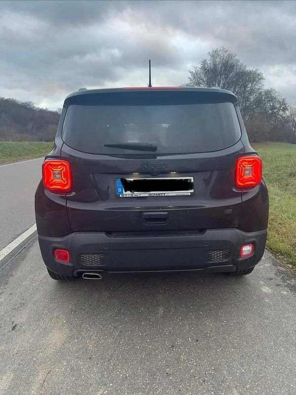 Gebraucht Jeep Renegade 131 PS (96 kW) 2022 Schwarz SUV