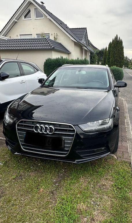 Schwarz Gebraucht 2012 Audi A4 Ambition Kombi | 7.000 € (Guter Preis) - Bild 1/4