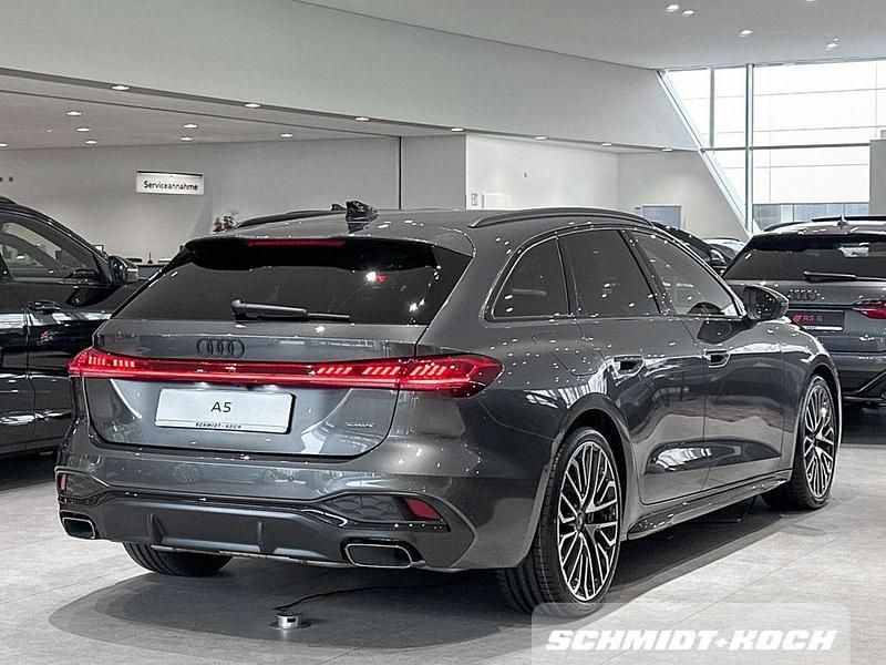 Neu Audi A5 Sport 252 PS (185 kW) 2025 Grau Coupé