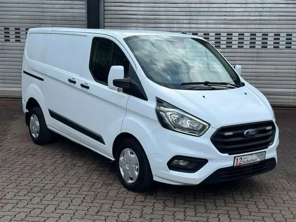 Gebraucht Ford Transit Custom Trend 131 PS (96 kW) 2020 Weiß Van / Kleinbus