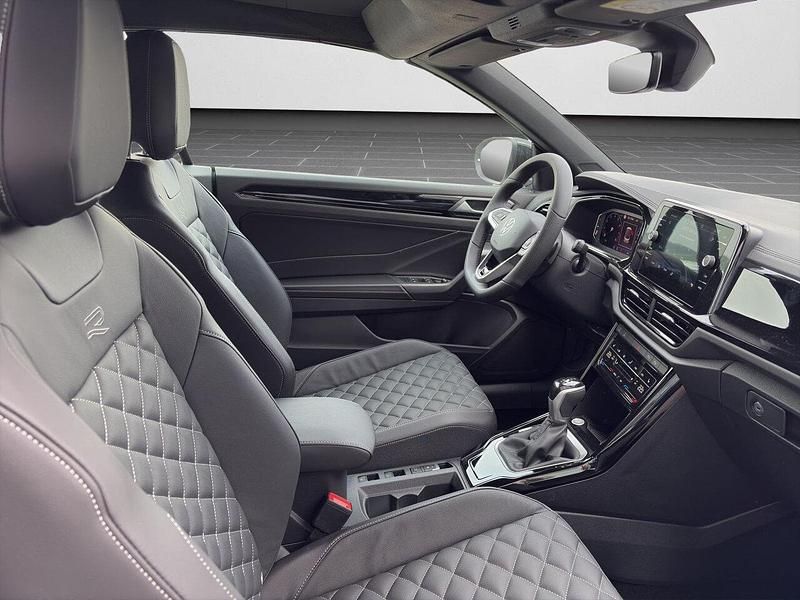 Gebraucht VW T-Roc 150 PS (110 kW) 2026 Pure white / schwarz SUV