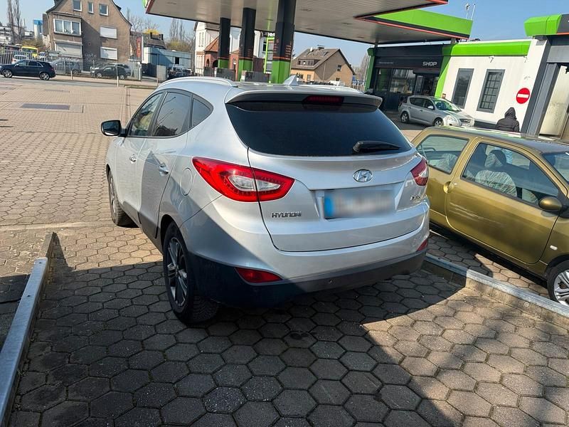 Gebraucht Hyundai ix35 135 PS (99 kW) 2015 Silber SUV
