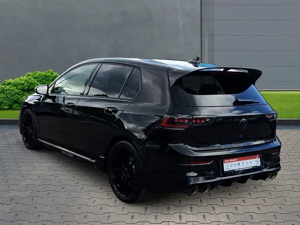 Gebraucht VW Golf VIII Black Edition 333 PS (244 kW) 2025 Schwarz Limousine