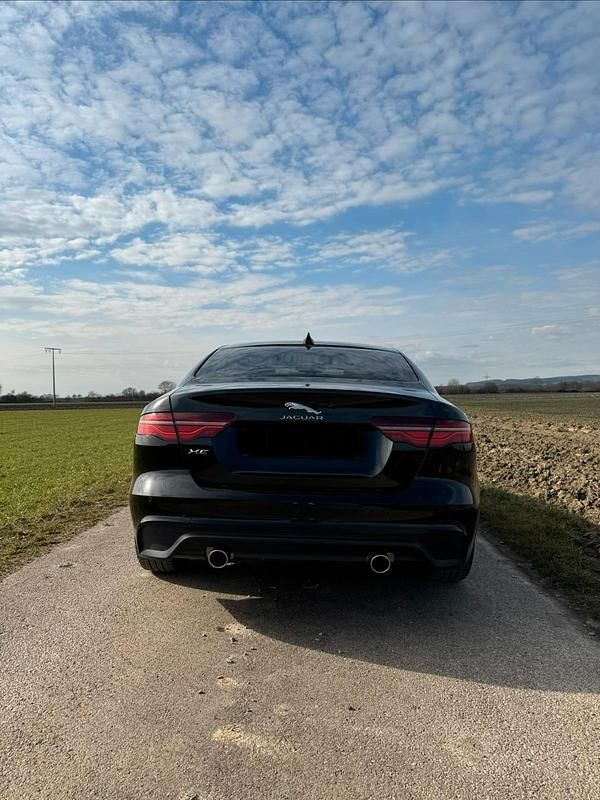 Gebraucht Jaguar XE 250 PS (183 kW) 2019 Schwarz Limousine
