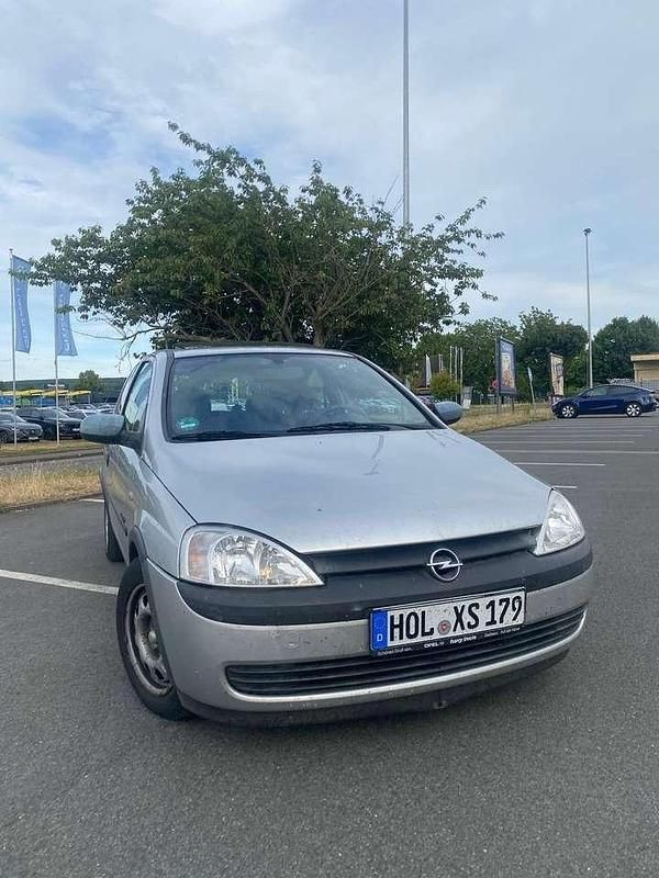 Grau Gebraucht 2001 Opel Corsa Coupé | 750 € - Bild 1/4