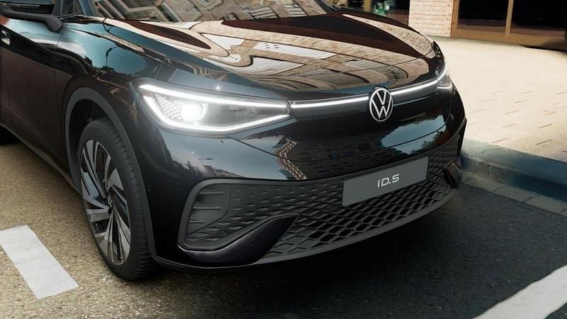Neu VW ID.5 Pro 210 kW (286 PS) 2026 Blue dusk schwarz (blau) SUV