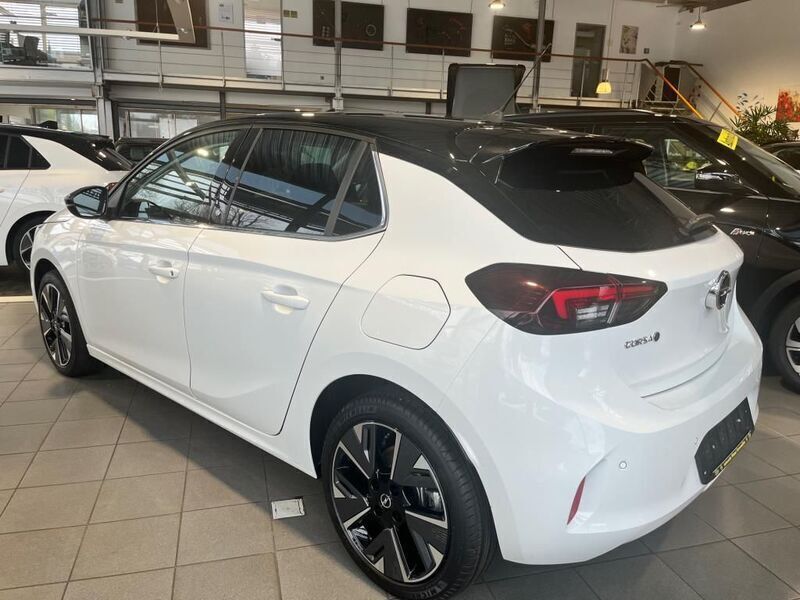 Gebraucht Opel Corsa-e Elegance 100 kW (136 PS) 2023 Weiß Kleinwagen