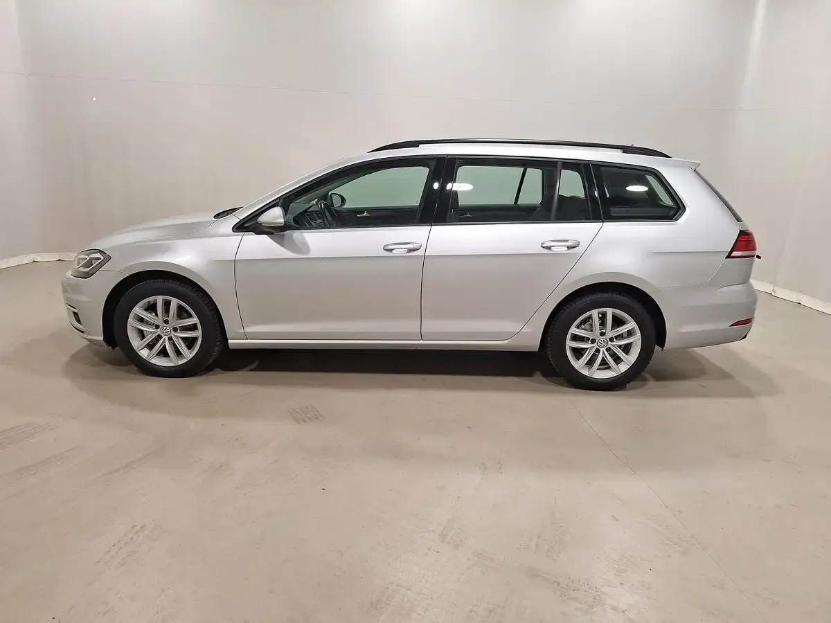 Gebraucht VW Golf VII Comfortline 116 PS (85 kW) 2019 Silber Kombi