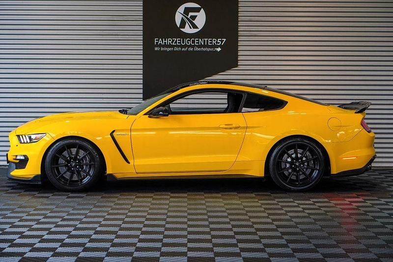 Gebraucht Ford Mustang GT 533 PS (392 kW) 2016 Gelb Coupé