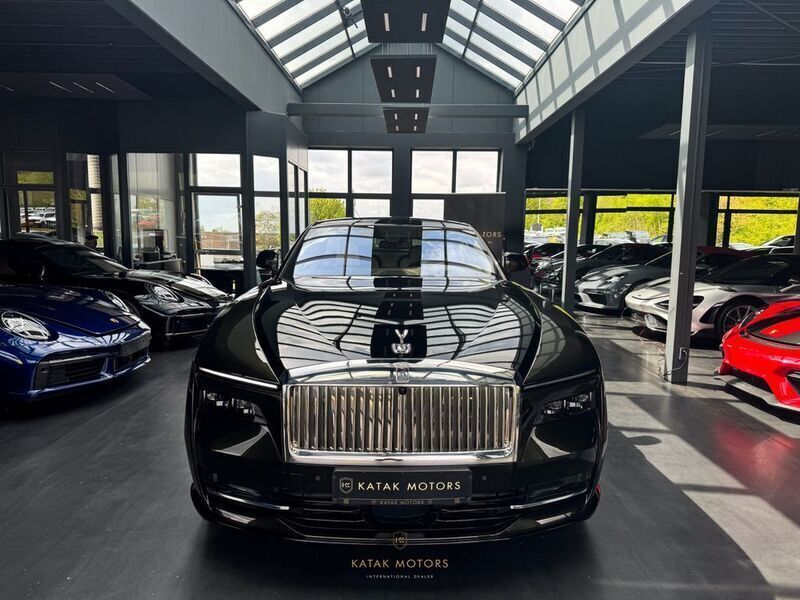 Grün Neu 2025 Rolls Royce Spectre Limousine | 529.550 € - Bild 1/4