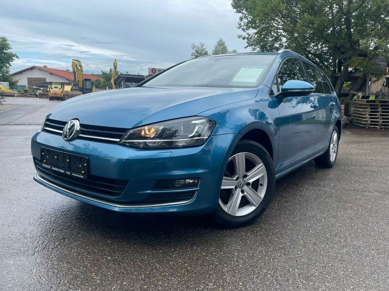 Blau Gebraucht 2016 VW Golf VII Highline Kombi | 14.990 € (Etwas zu teuer) - Bild 1/4