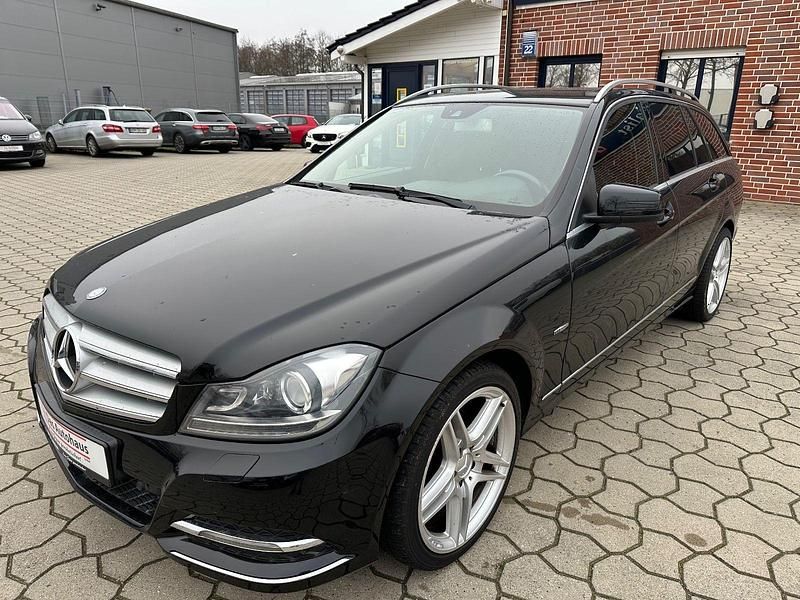 Gebraucht Mercedes C200 184 PS (135 kW) 2011 Schwarz Kombi