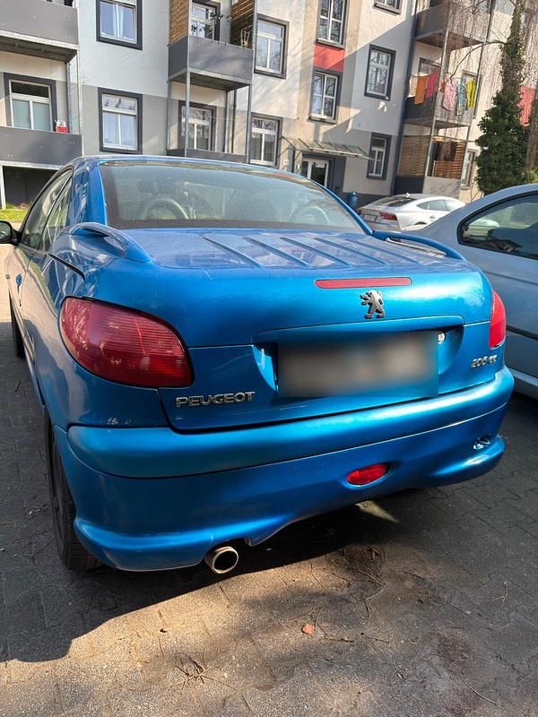 Gebraucht Peugeot 206 CC 136 PS (100 kW) 2002 Blau Cabrio