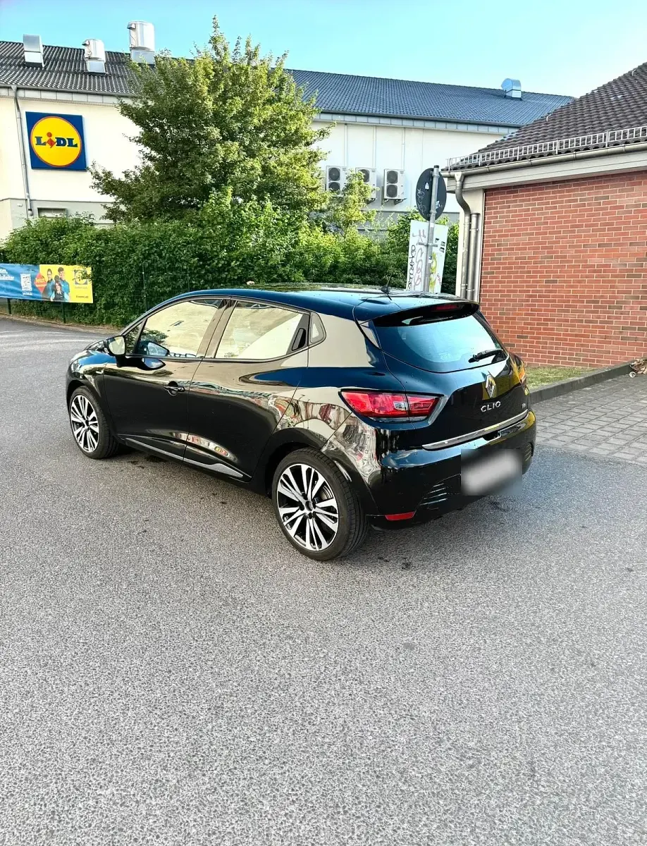 Gebraucht Renault Clio LIMITED 90 PS (66 kW) 2016 Schwarz Kleinwagen