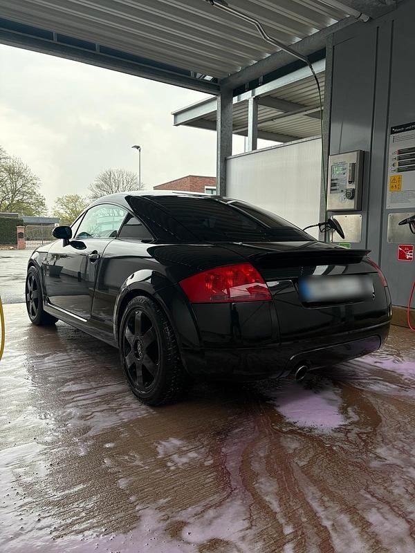 Second-hand Audi TT 180 CP (132 kW) 1999 Negru Coupe