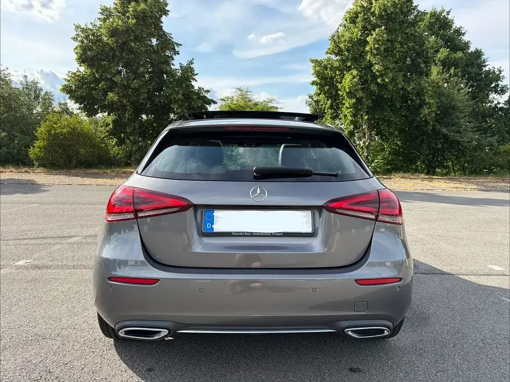 Gebraucht Mercedes A250 224 PS (164 kW) 2019 Grau Limousine