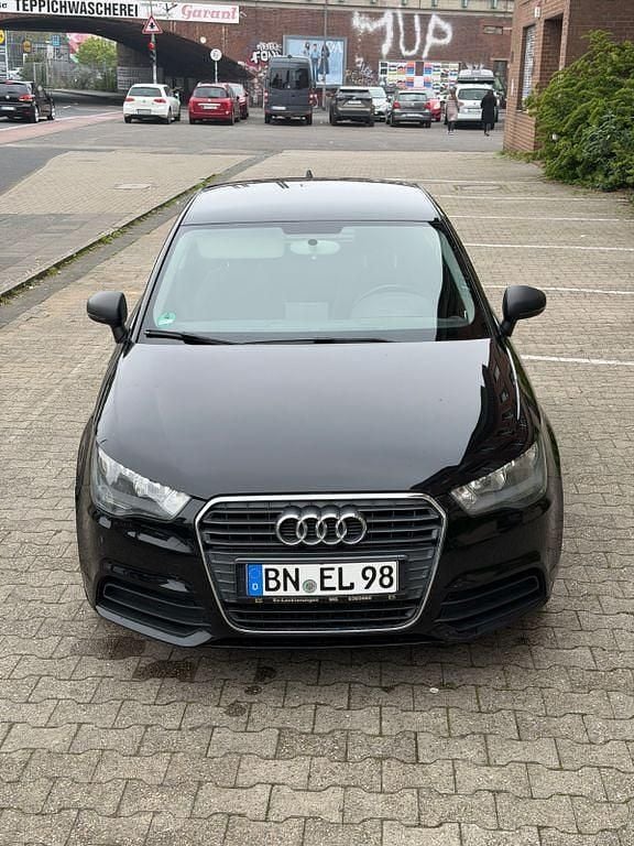 Second-hand Audi A1 86 CP (63 kW) 2011 Negru Hatchback