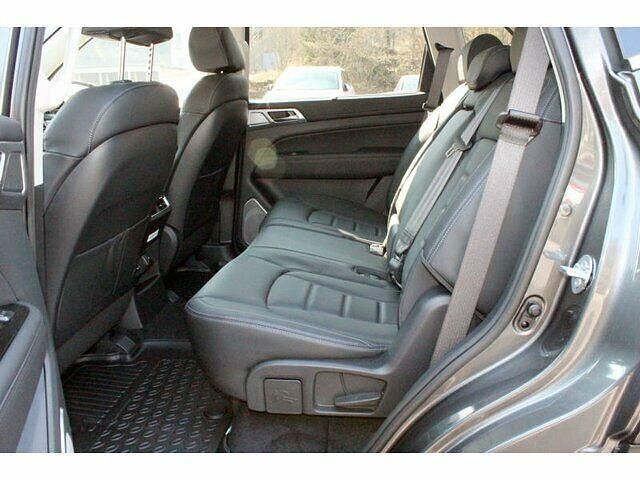 Gebraucht SsangYong Rexton Sapphire 203 PS (149 kW) 2022 Marble grey met. SUV
