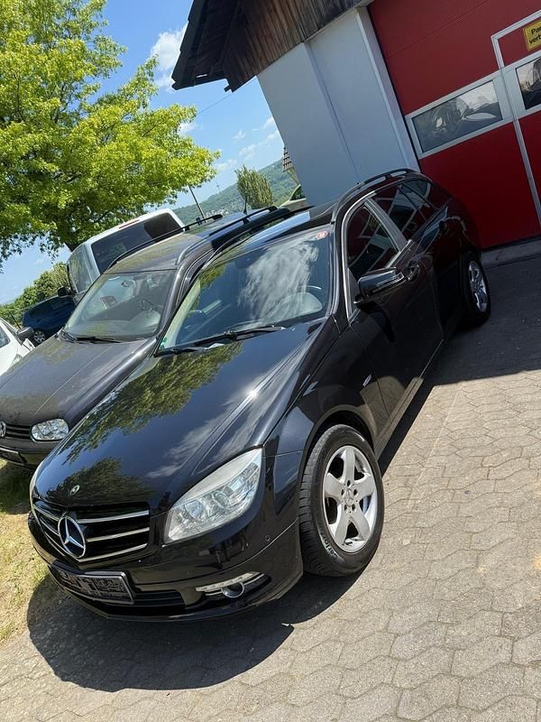 Schwarz Gebraucht 2007 Mercedes C220 Kombi | 3.299 € (Fairer Preis) - Bild 1/4