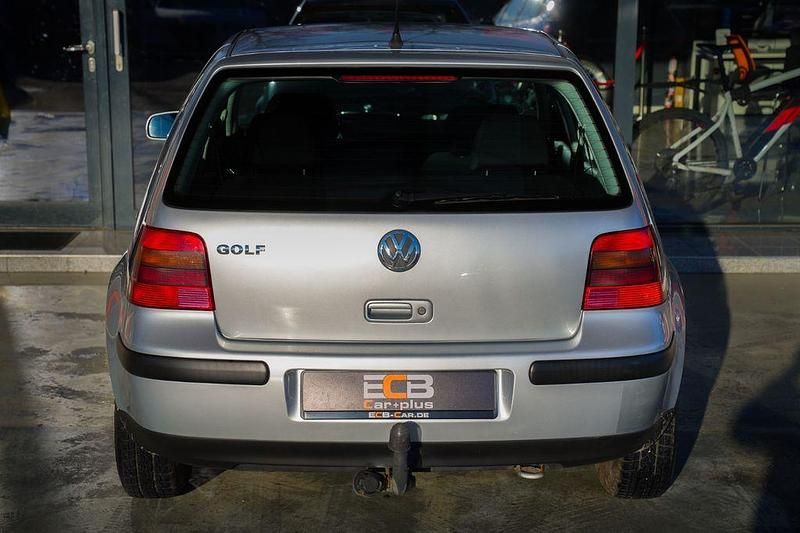 Gebraucht VW Golf IV Basis 75 PS (55 kW) 2001 Silber Limousine