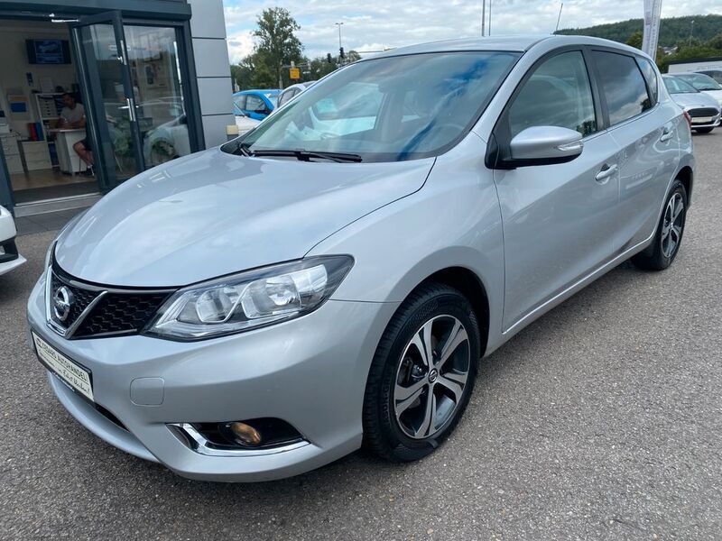 Platinum silver Gebraucht 2018 Nissan Pulsar Acenta Limousine | 10.450 € (Fairer Preis) - Bild 1/4