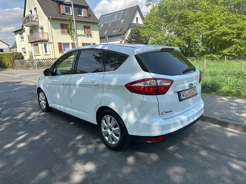 Second-hand Ford C-MAX Titanium 150 CP (110 kW) 2011 Alb Monovolum