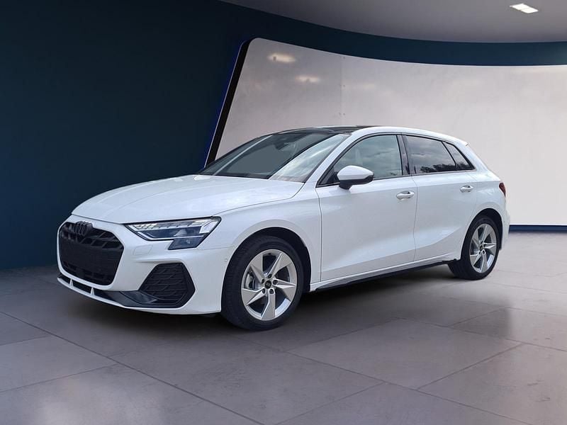 Arkonaweiß Neu 2024 Audi A3 Sportback S-Line Limousine | 36.740 € (Superpreis) - Bild 1/4